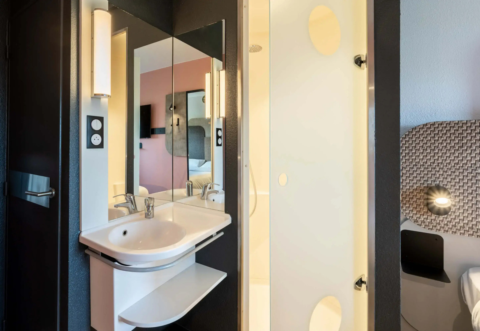 B&B Hotel Calais Terminal Cite Europe 2 etoiles