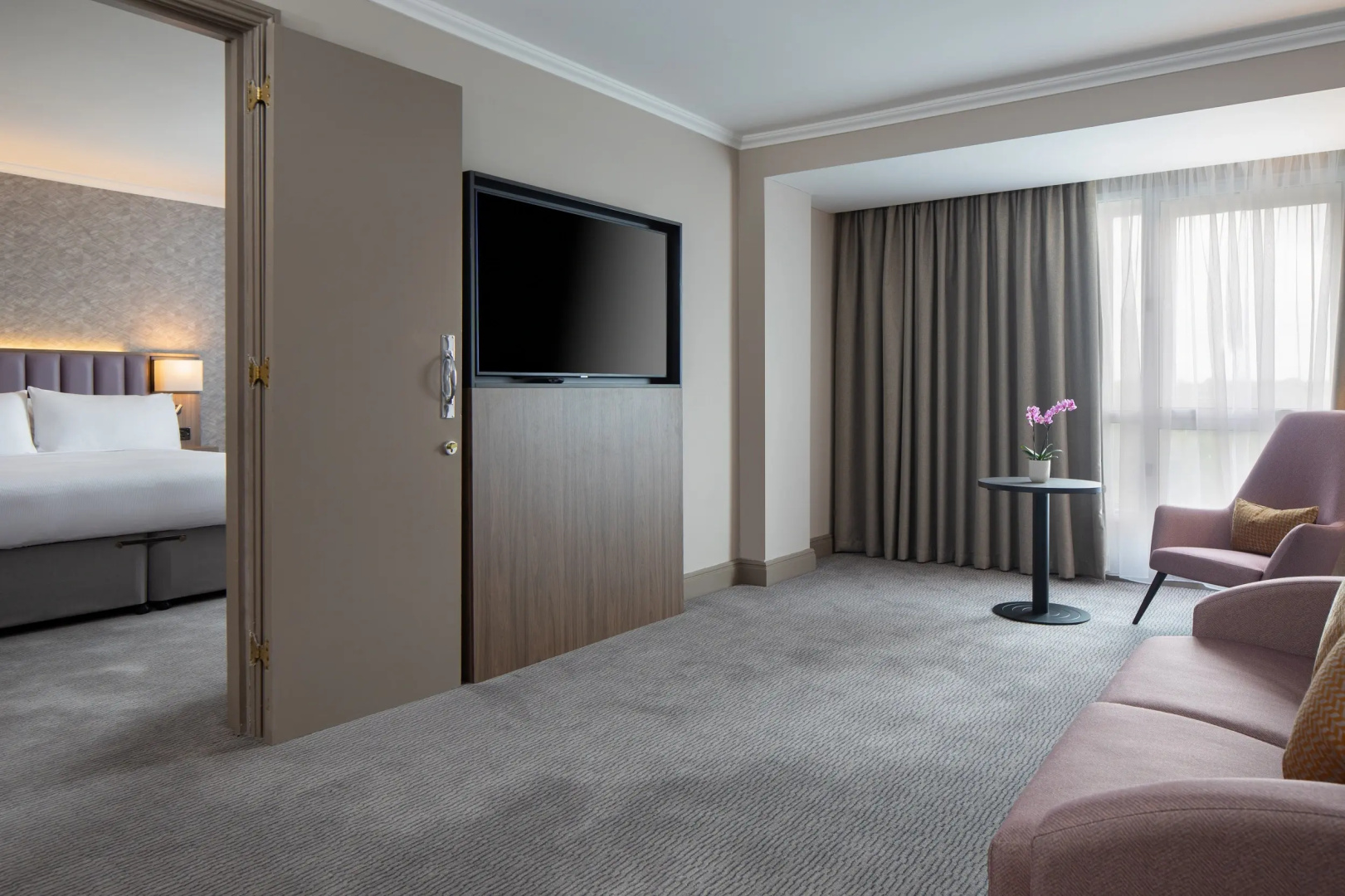 DoubleTree by Hilton Dartford Bridge