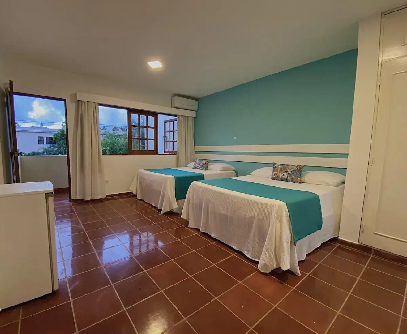 Отель Calypso Beach