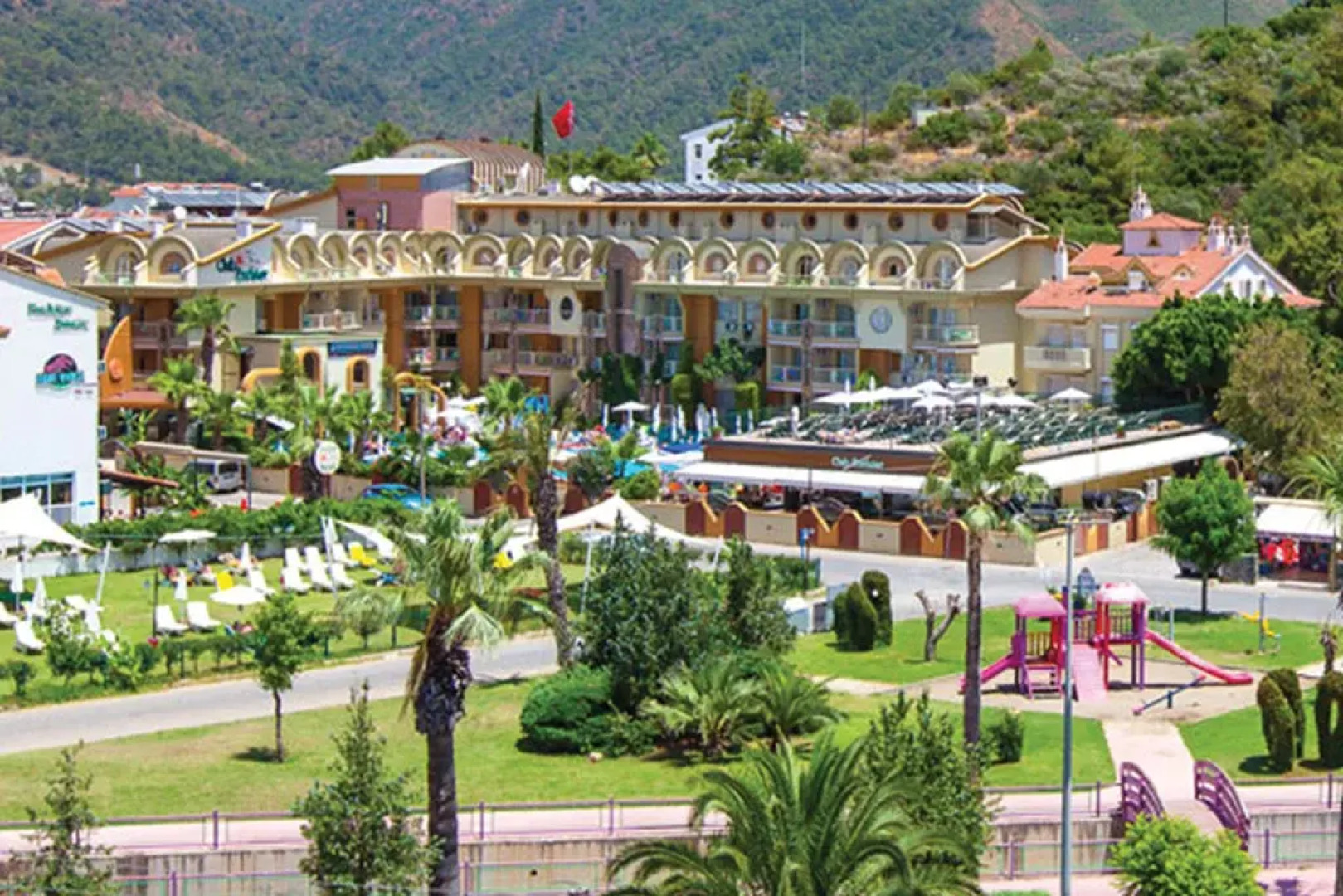 Exelsior Beach Aparthotel