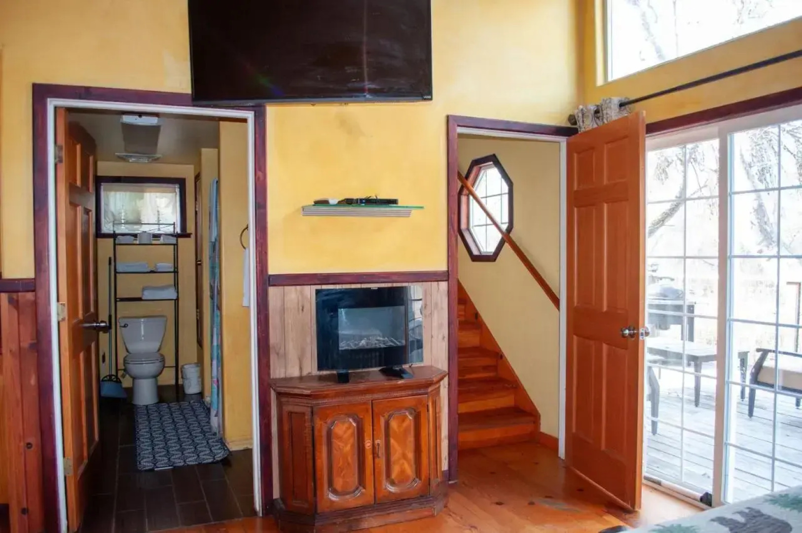 Sequoia Riverfront Cabins