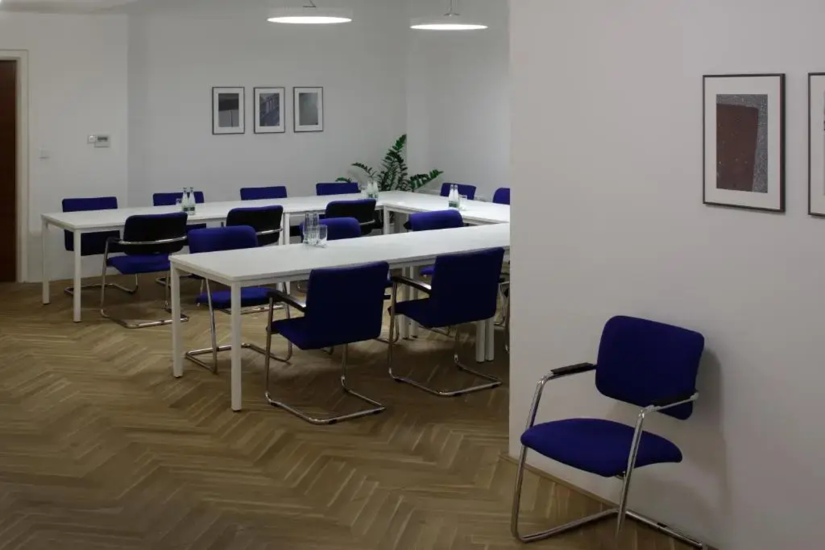 Axa Hotel