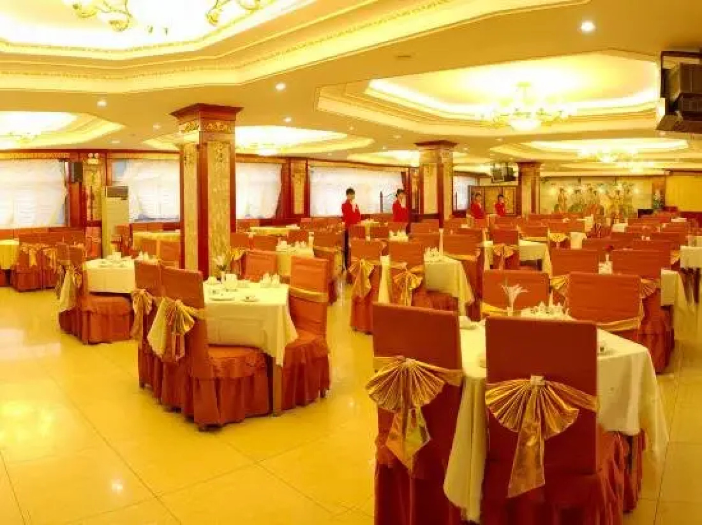 Jinhui Business Hotel