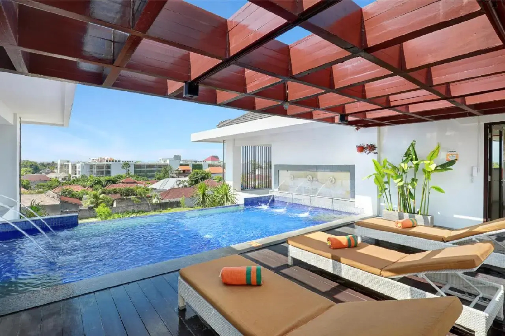Отель Harris Hotel Seminyak Bali