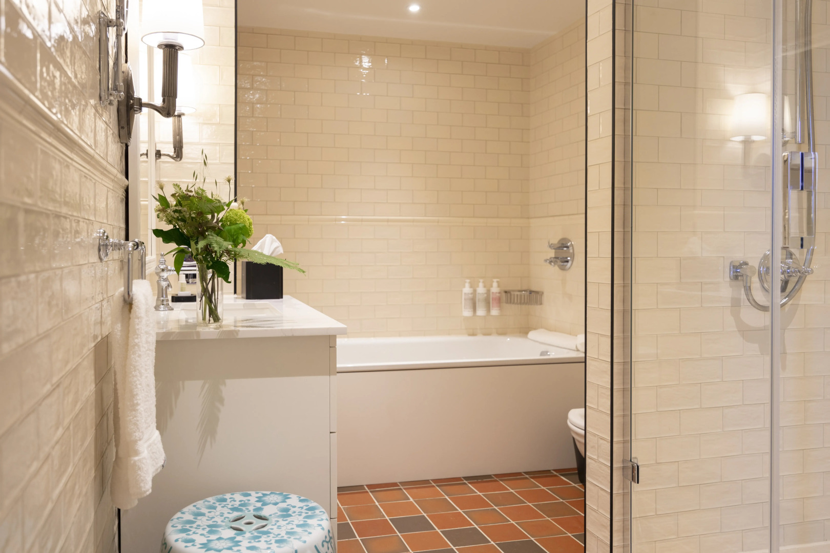 Отель Graduate by Hilton Cambridge