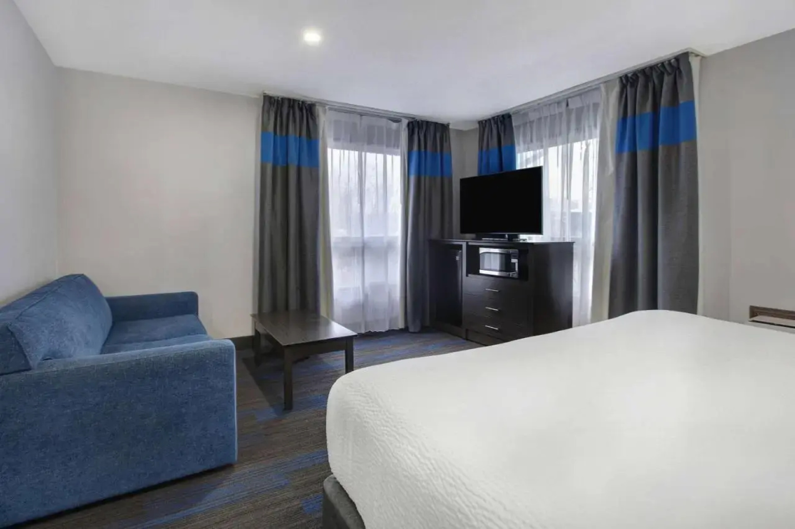 Days Inn by Wyndham Barrie