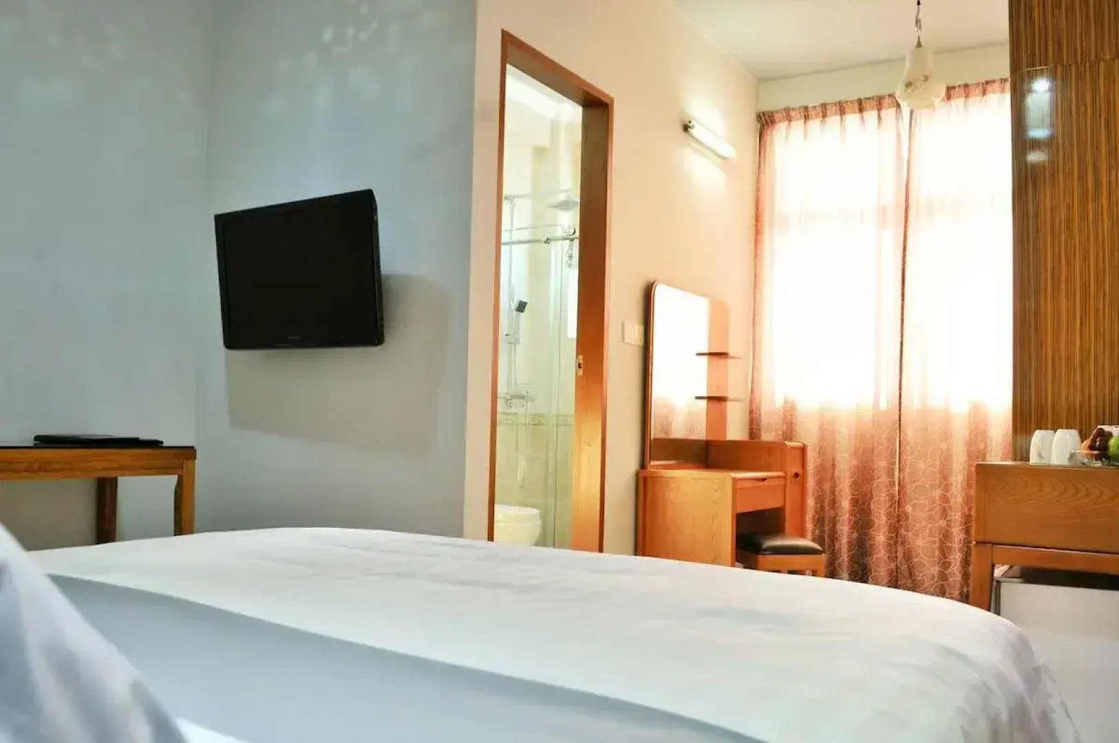 Отель Airport Comfort Inn Premium