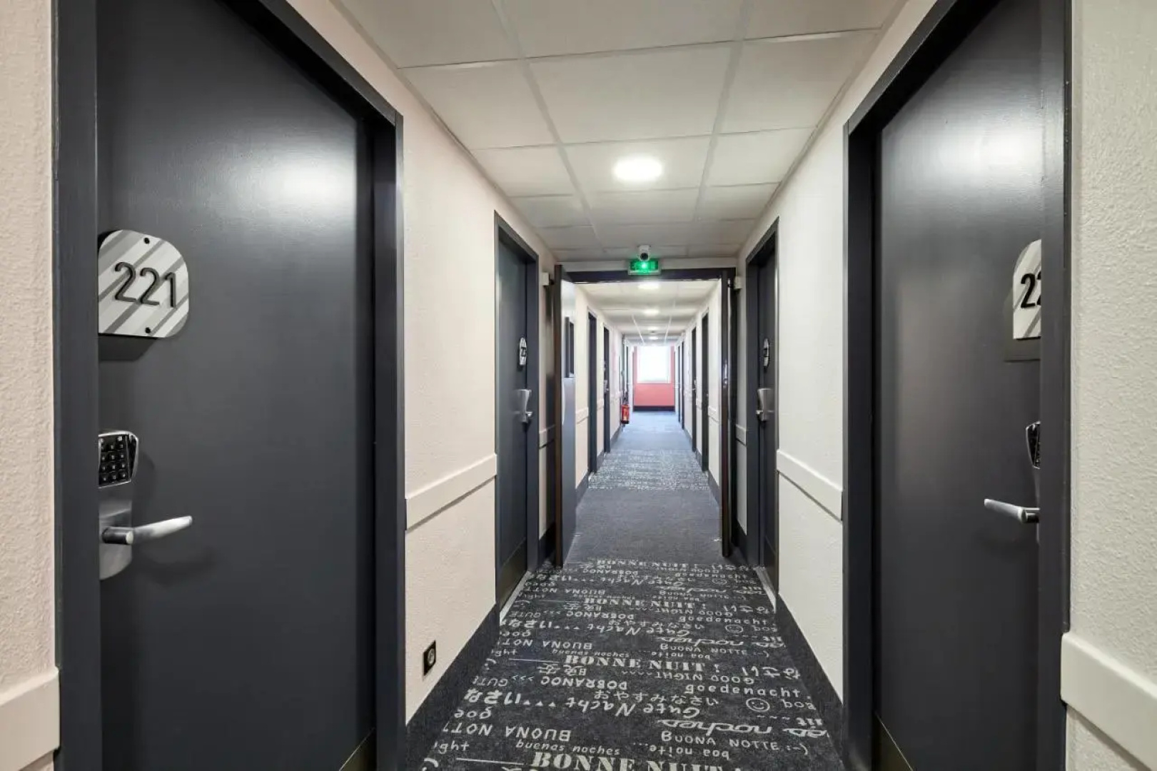 B&B HOTEL Paris Nord Gonesse Parc des Expos