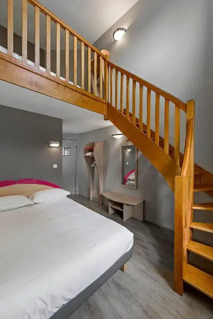 Отель B&B Hotel Aurillac Le Lioran