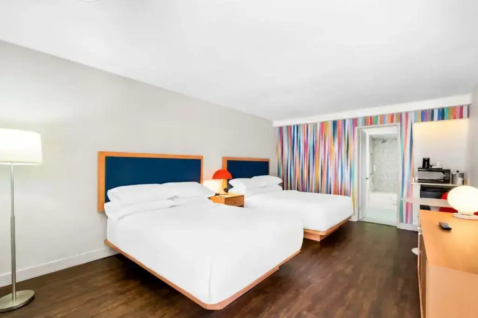 Отель Signature Inn