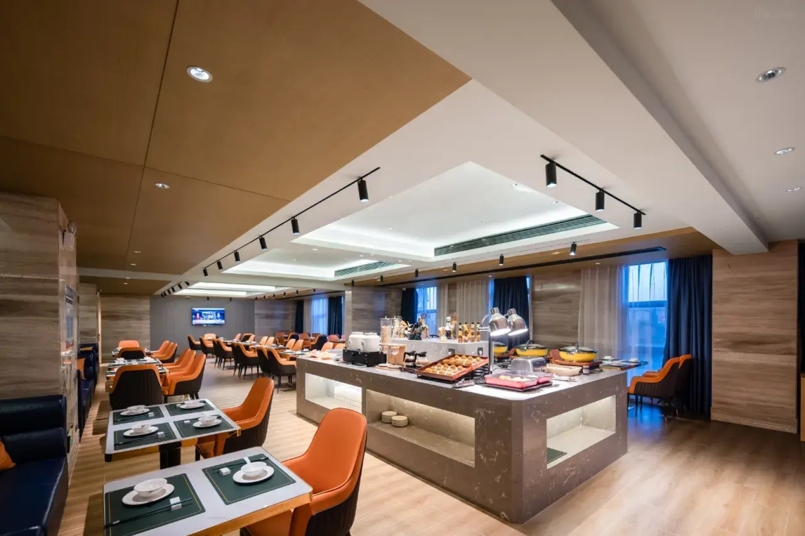 Kyriad Marvelous Hotel (Yidu Government Center)