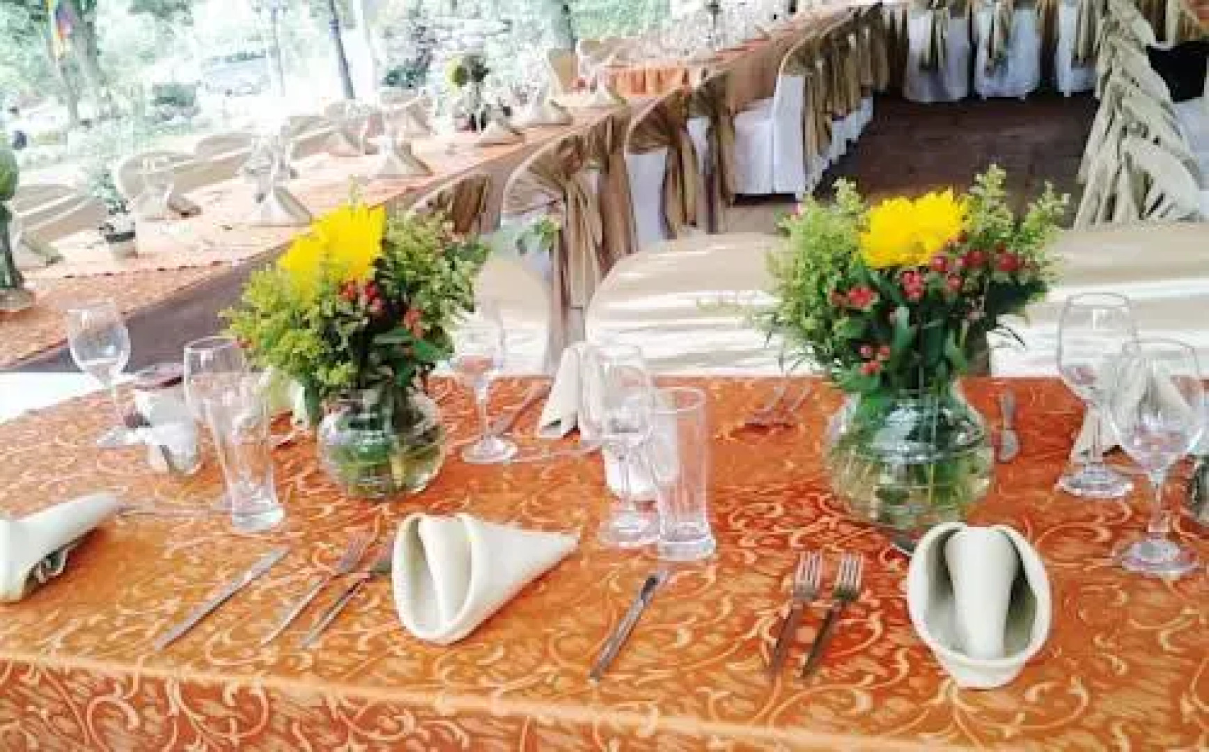 Hostería Mi Compadre