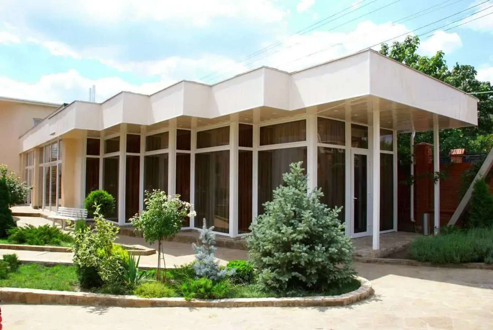 Lux Hotel