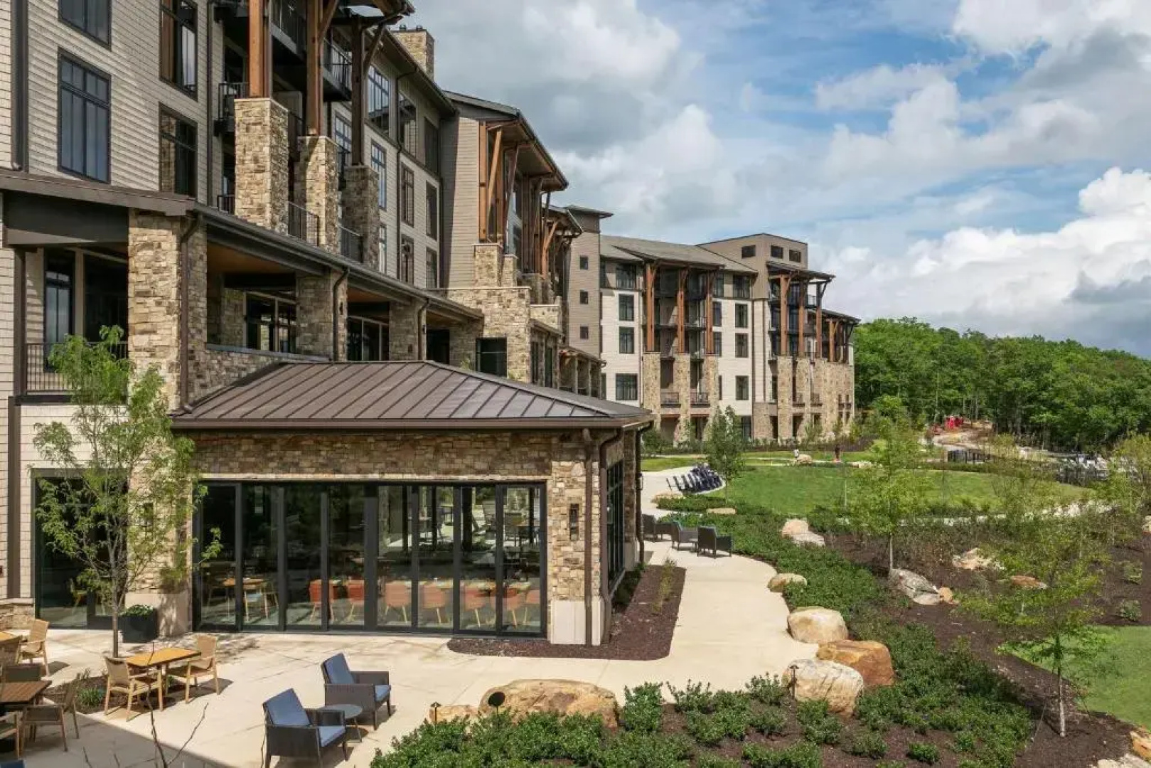 Cloudland At McLemore Resort Lookout Mountain, Curio by Hilton