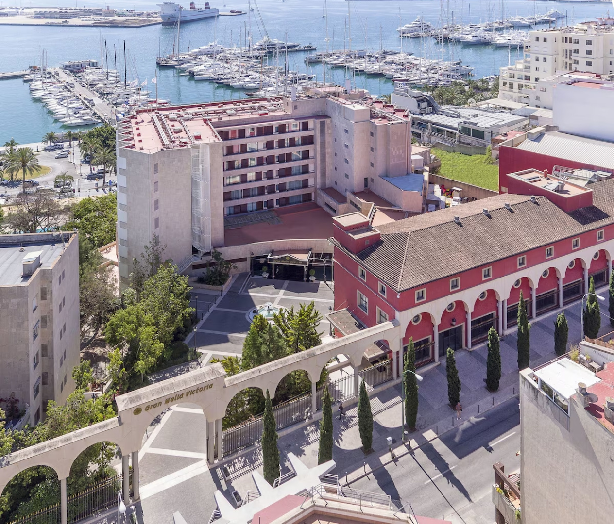 Отель Victoria Gran Meliá