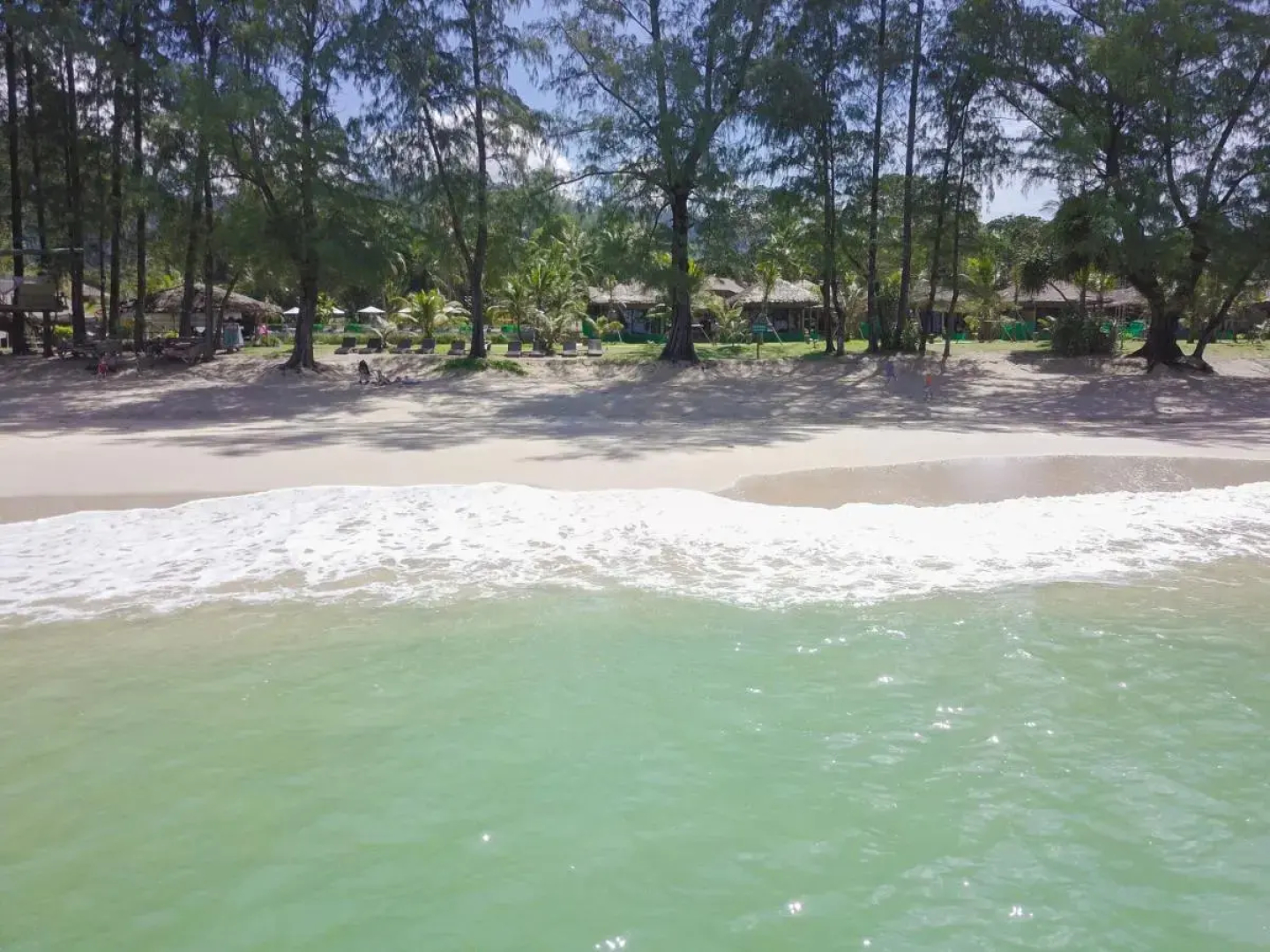 Отель Long Beach Chalet