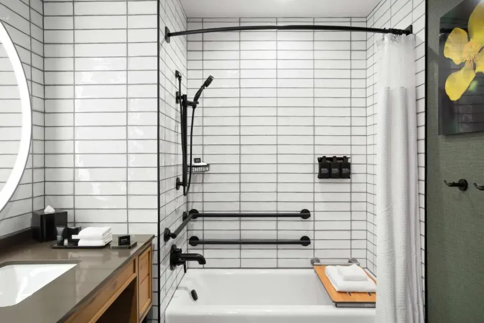 Cloudland At McLemore Resort Lookout Mountain, Curio by Hilton