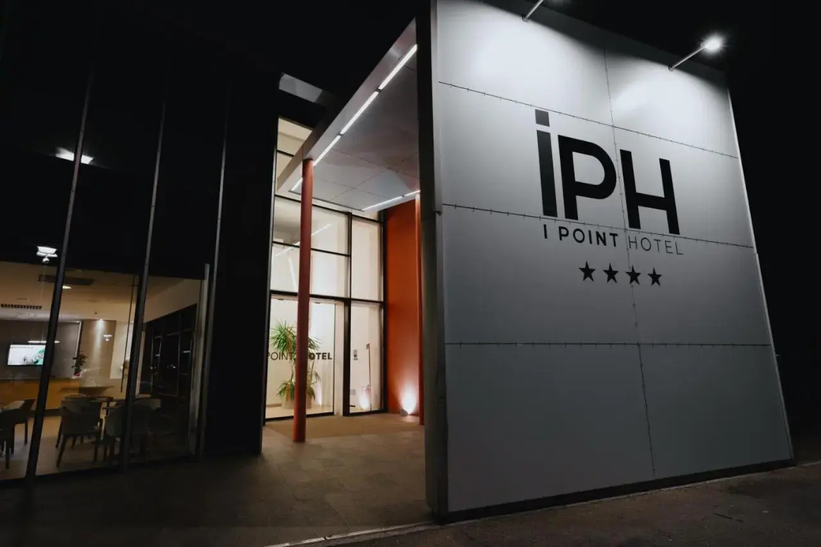 New Ipoint Hotel