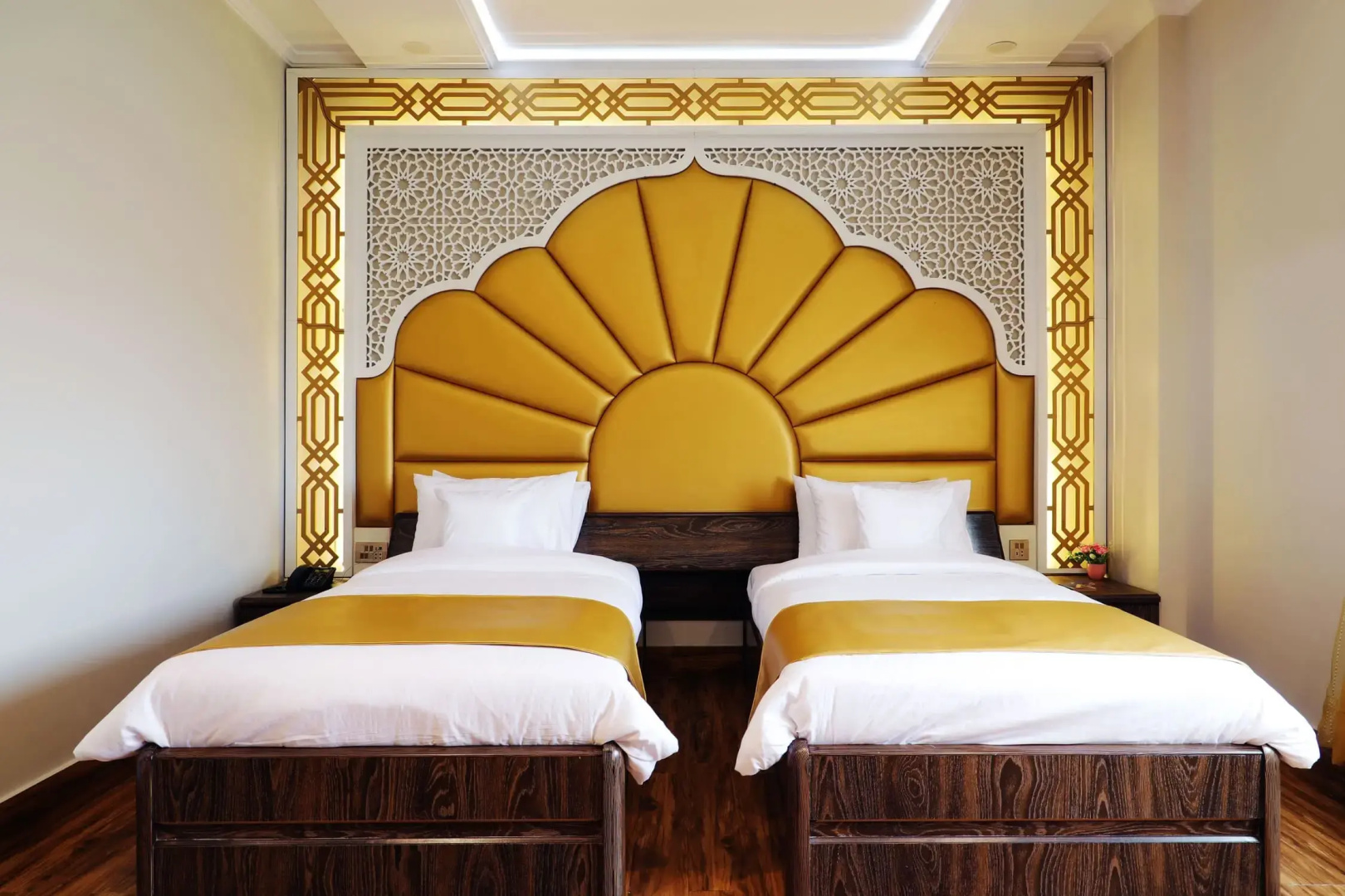 Mughal Mahal Hotel