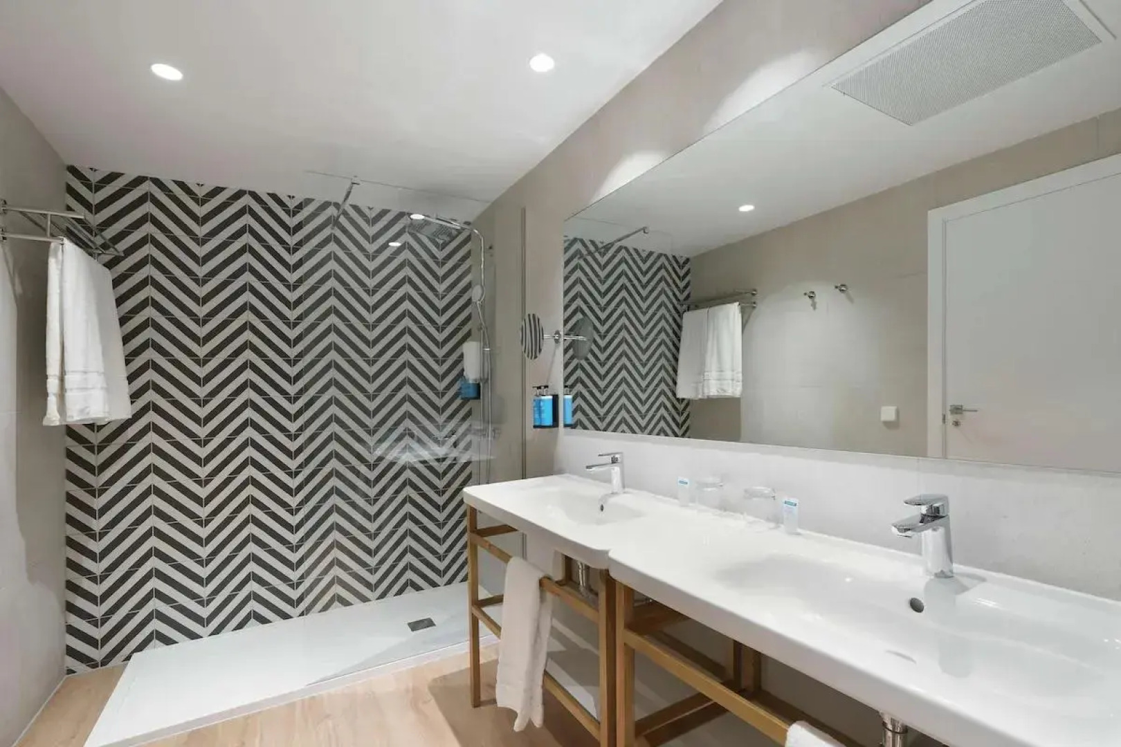 Отель AluaSoul Orotava Valley