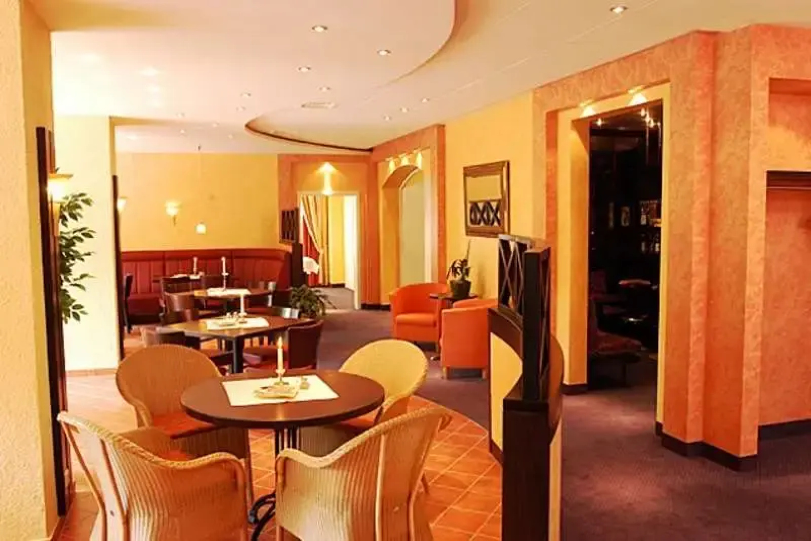 Abarin Hotel