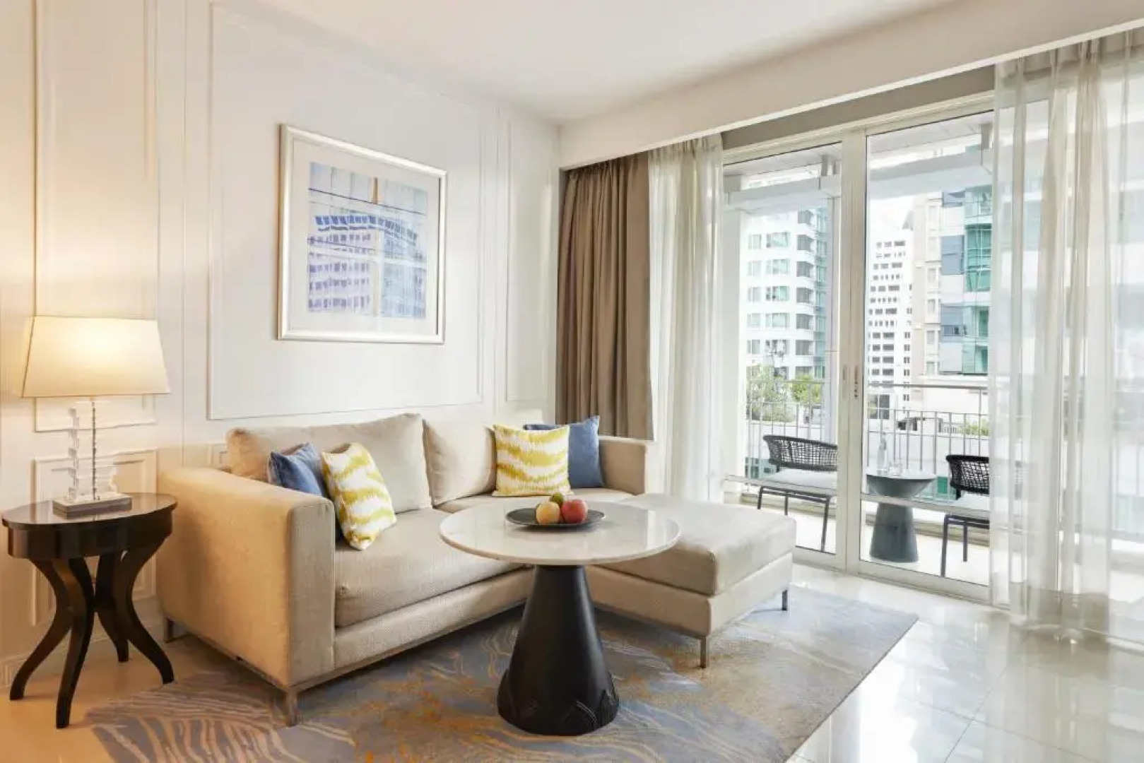 Dusit Suites Hotel Ratchadamri, Bangkok