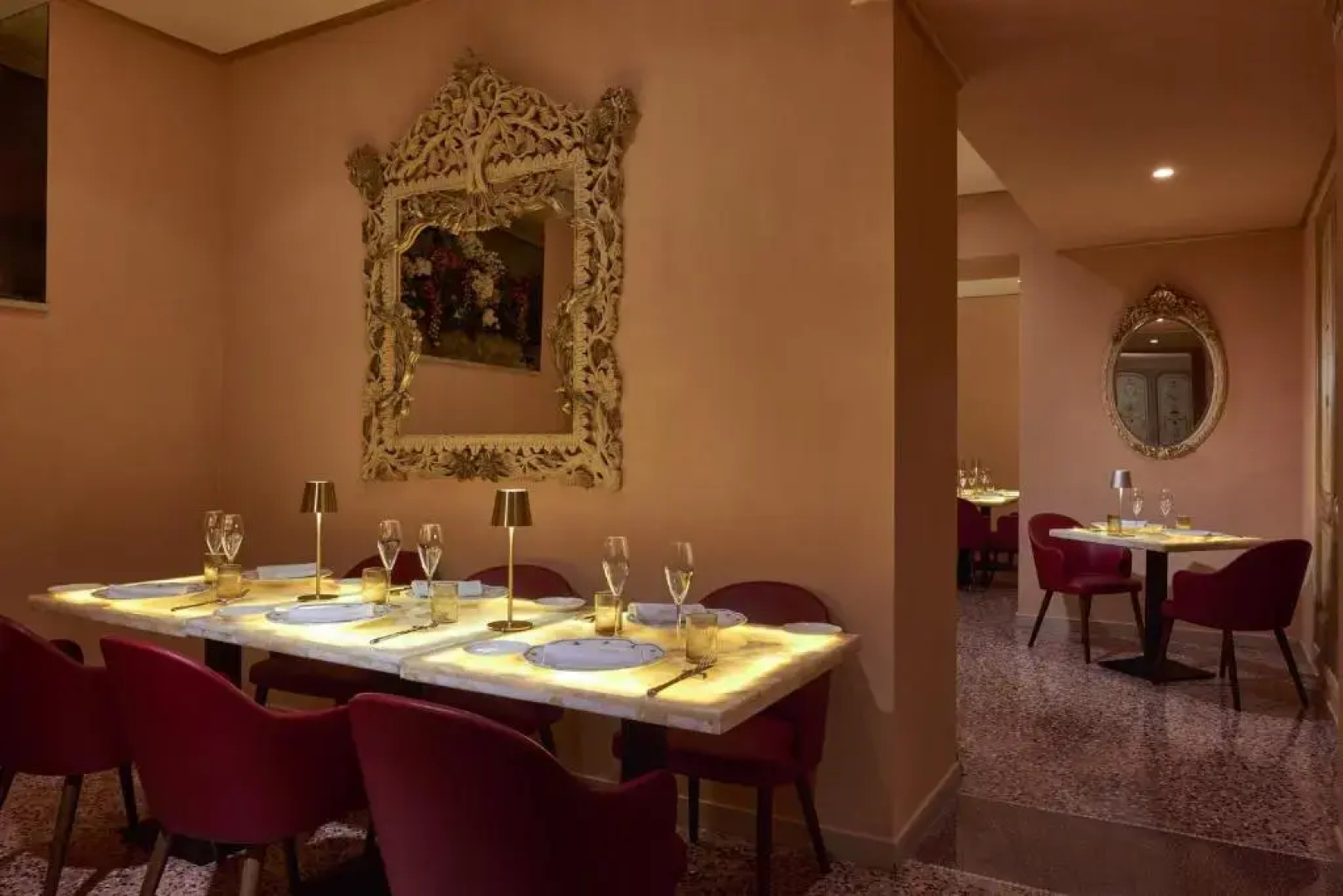 Отель Golden Tulip Rome Piram