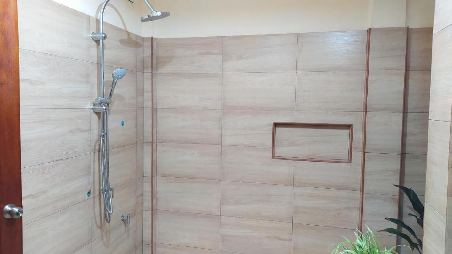 Отель Shoreline Grand