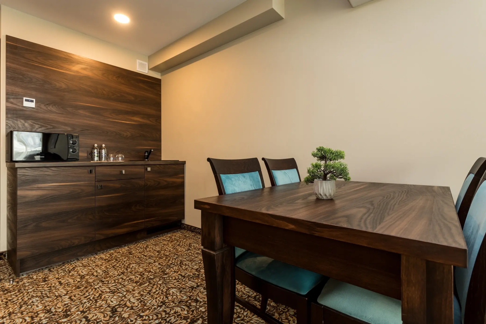 Отель Gradiali Wellness and SPA