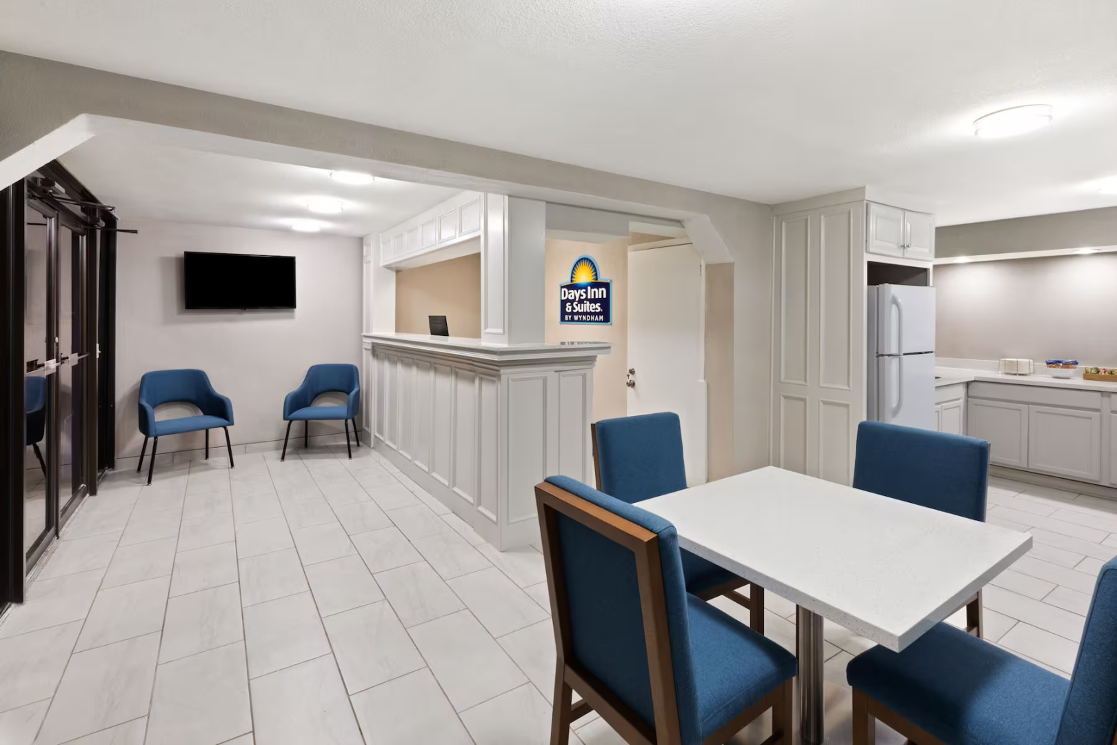 Days Inn & Suites by Wyndham Vicksburg