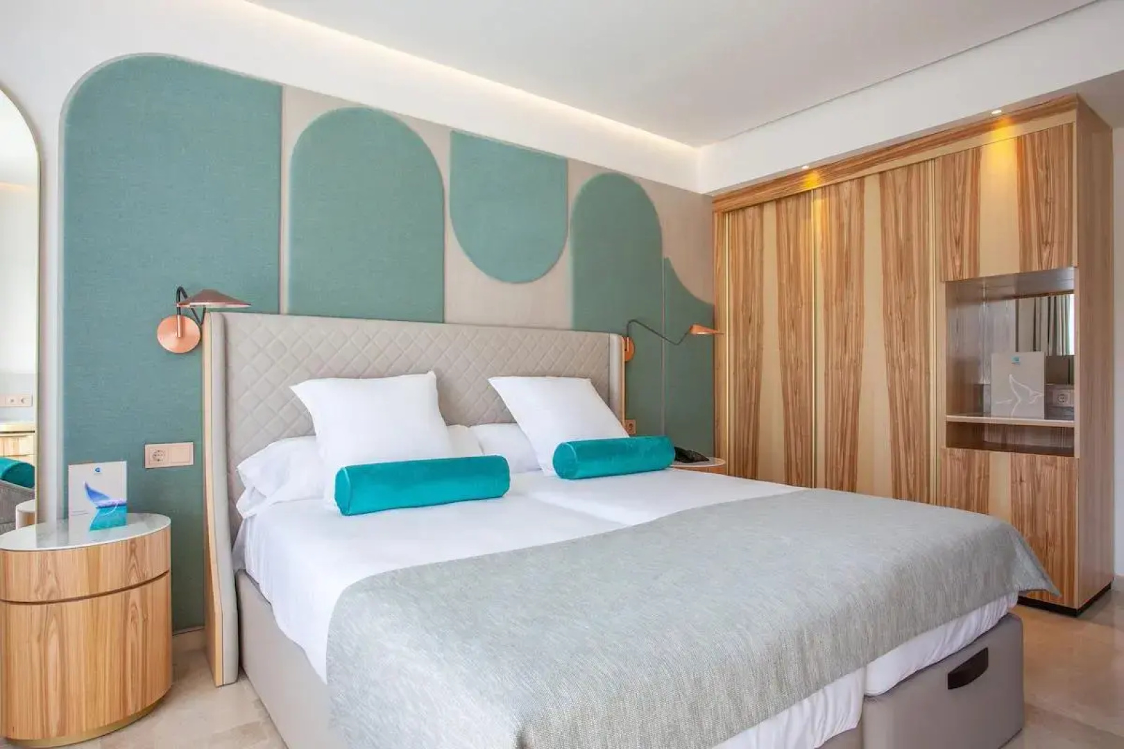 Отель Grupotel Molins