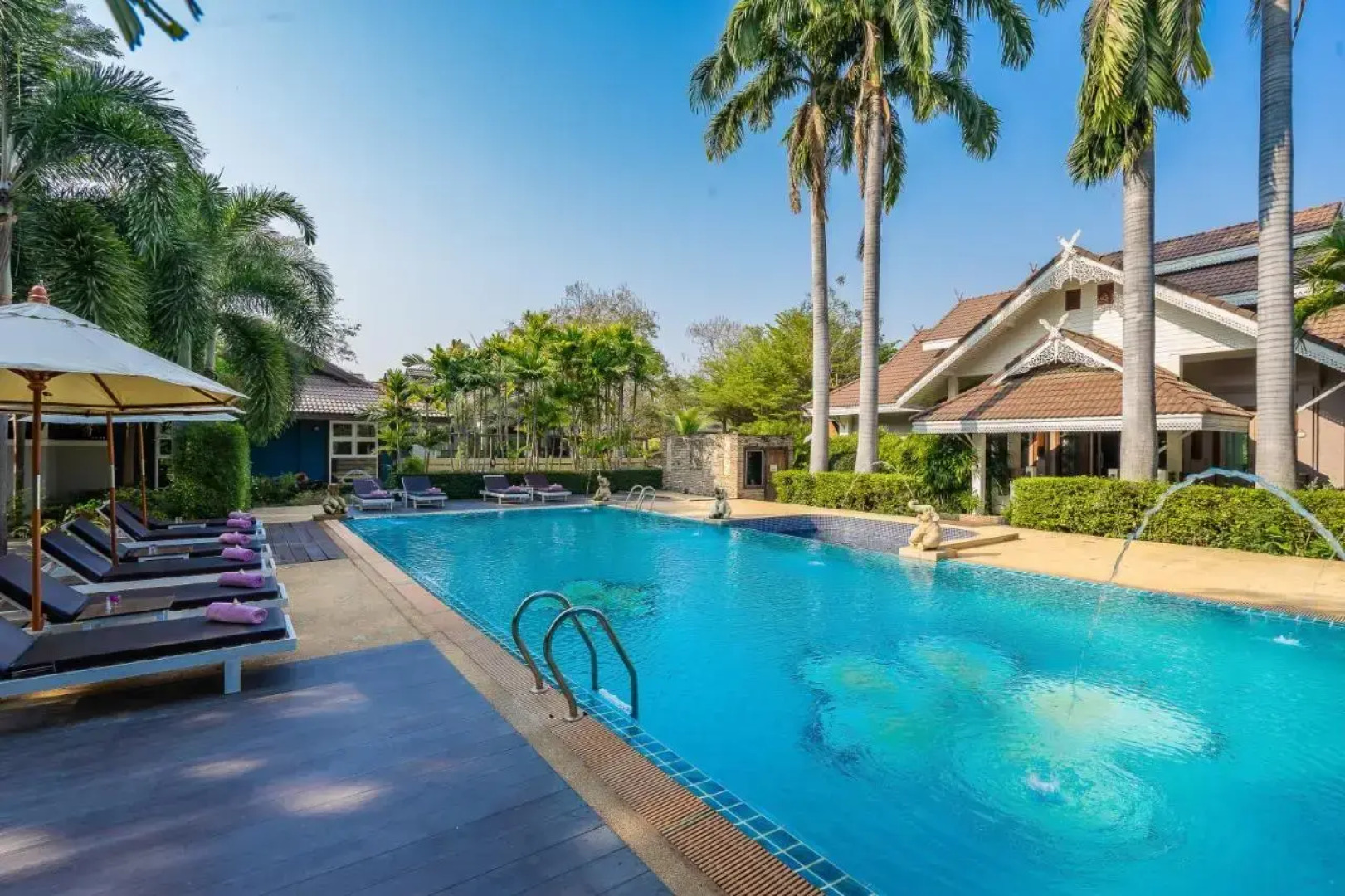 Le Charme Sukhothai Historical Park Resort