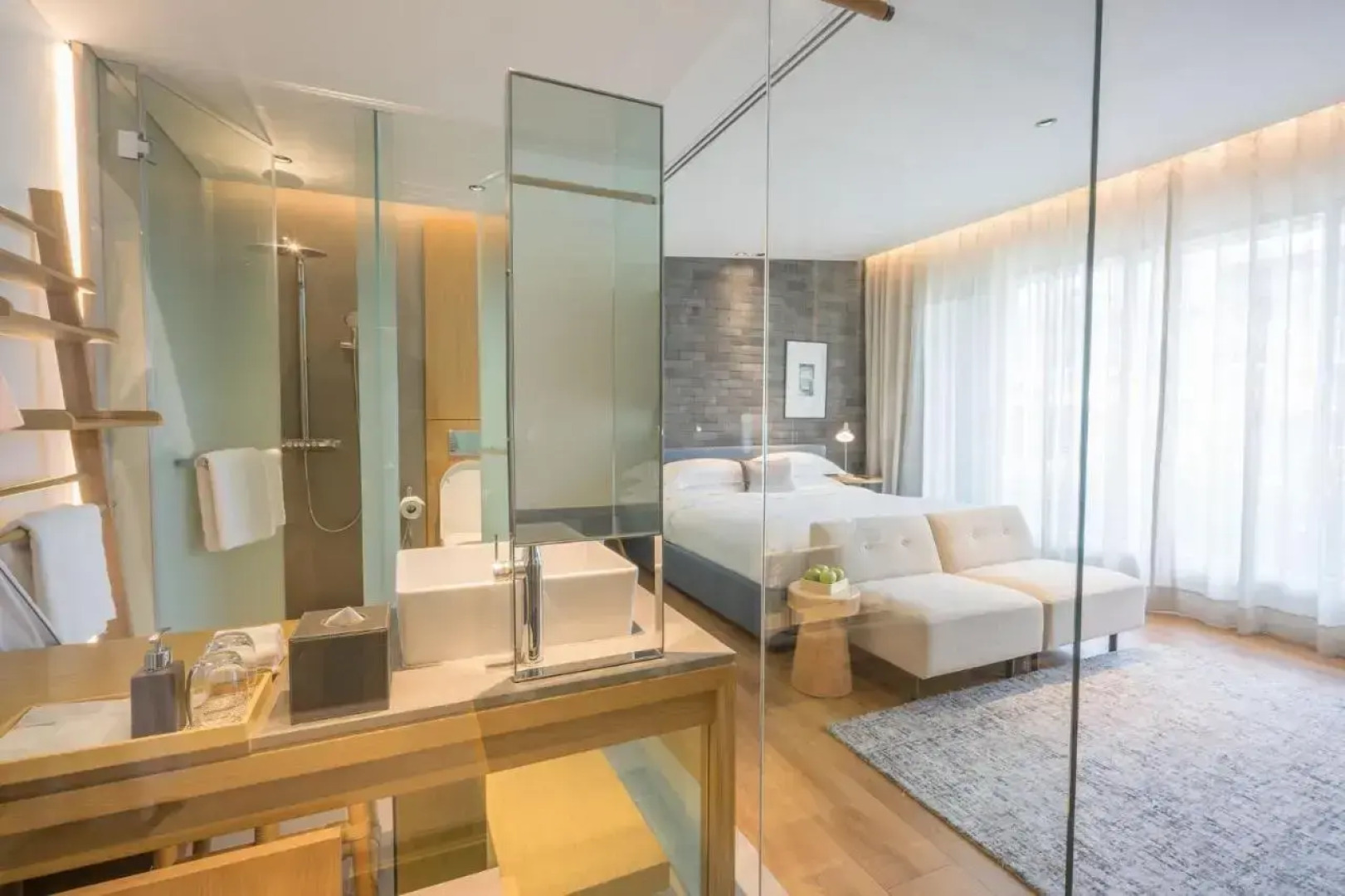 Отель Ad Lib Bangkok