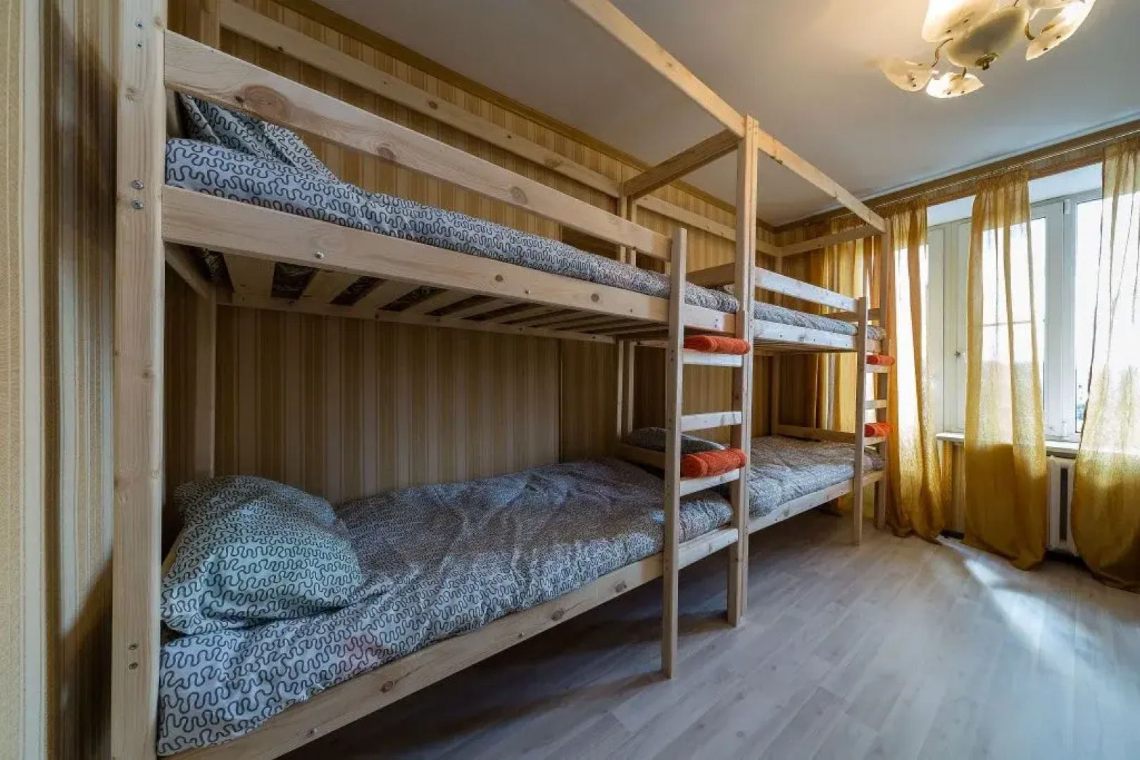 Crazy Monkey Hostel next to the Moscow Zoo