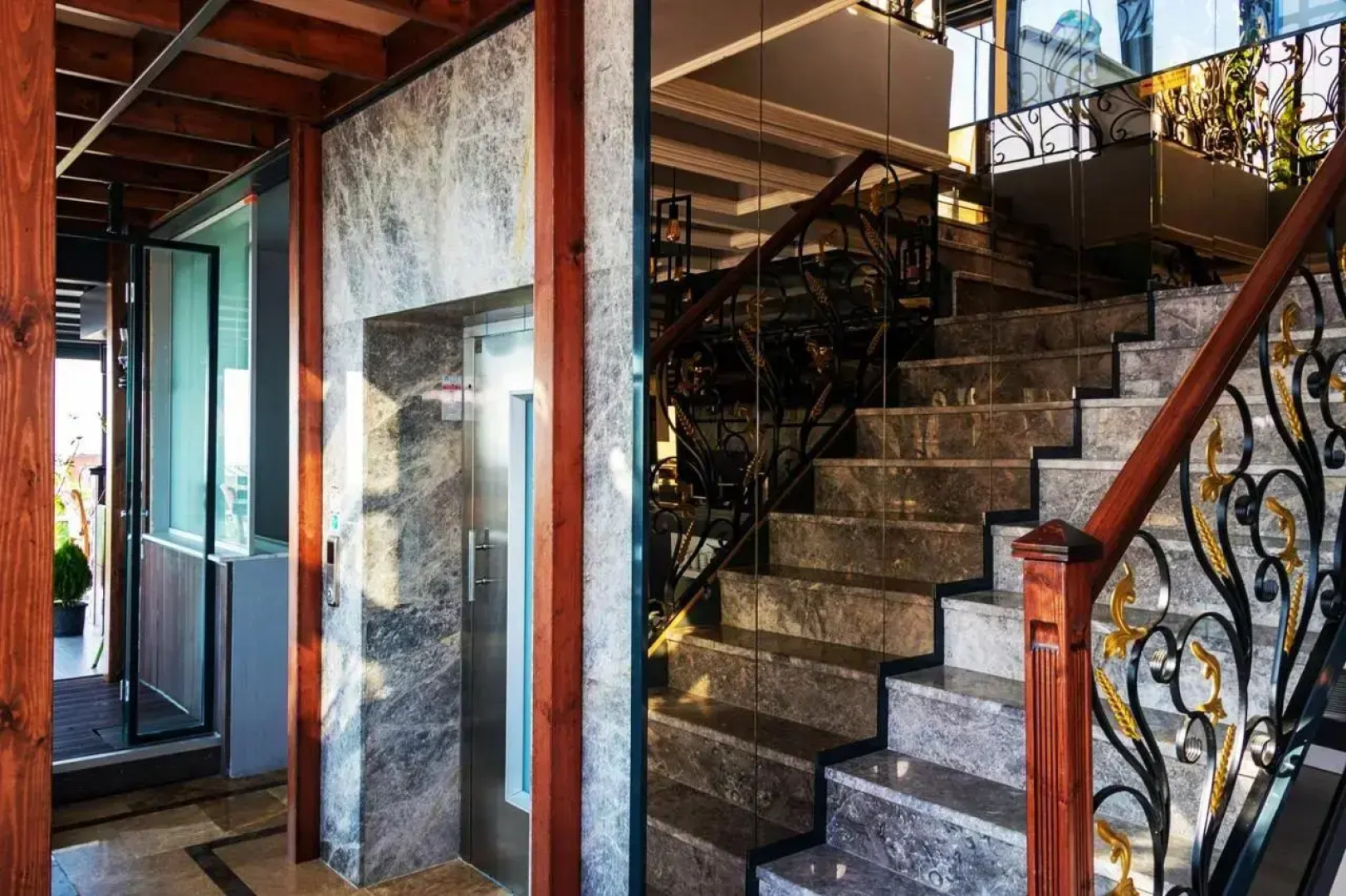Skalion Hotel