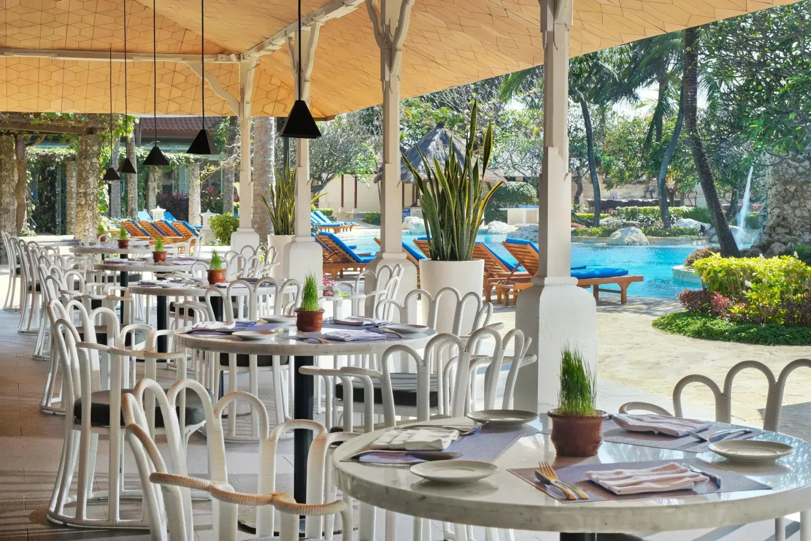 Hotel Nikko Bali Benoa Beach