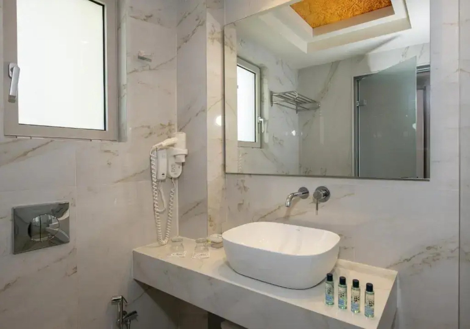 Vantaris Luxury Beach Resort