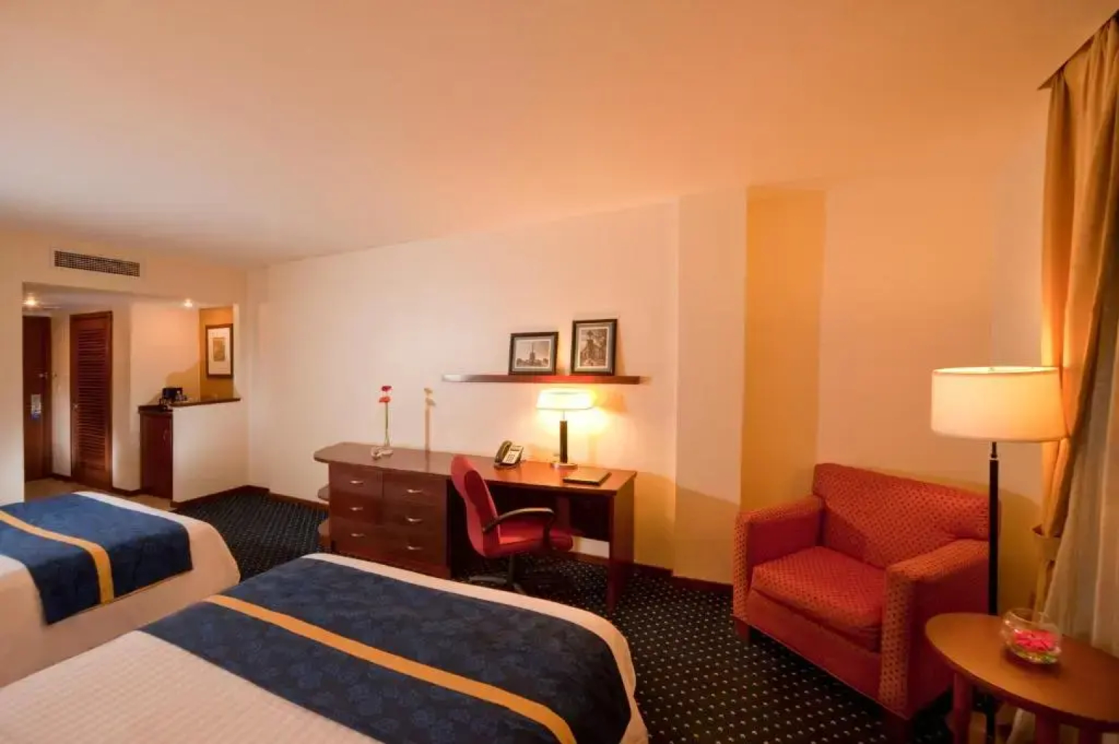 Hodelpa Garden Court
