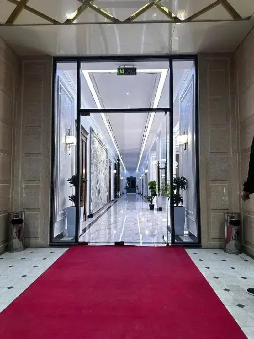 Royal Plaza
