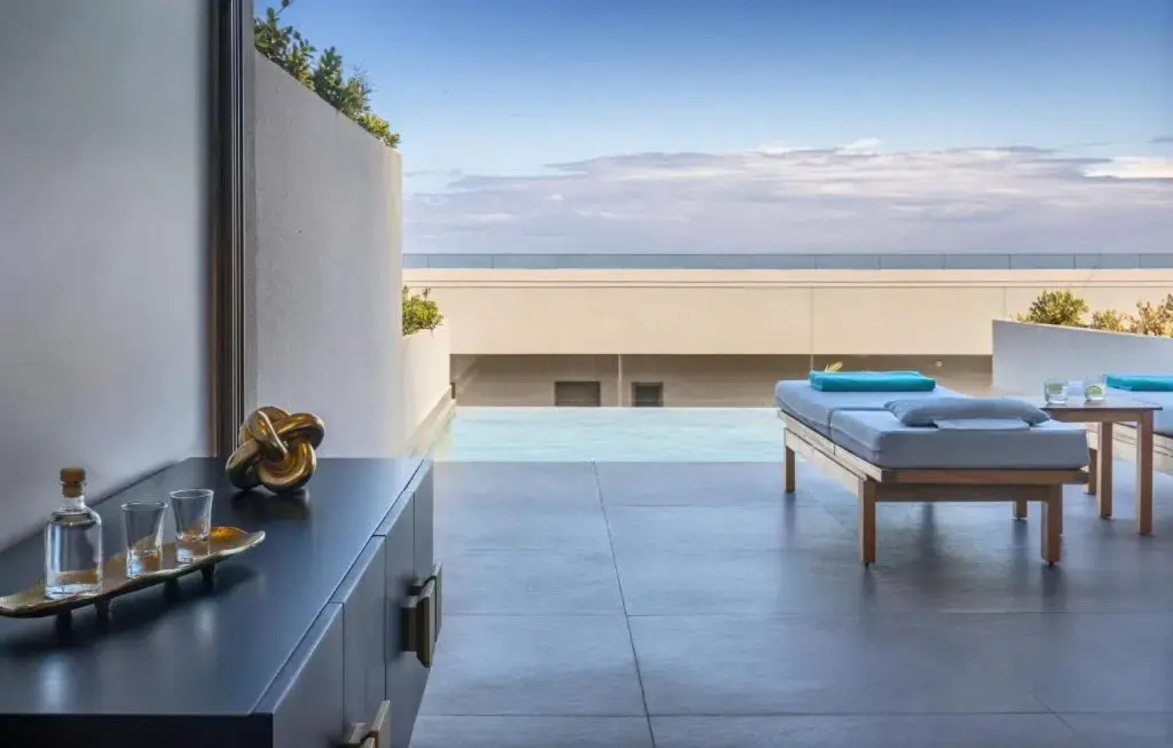 Castello Boutique Suites by the sea - Adults Only