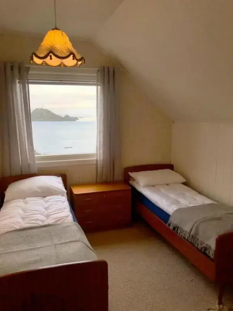 House by the sea Reine, Lofoten