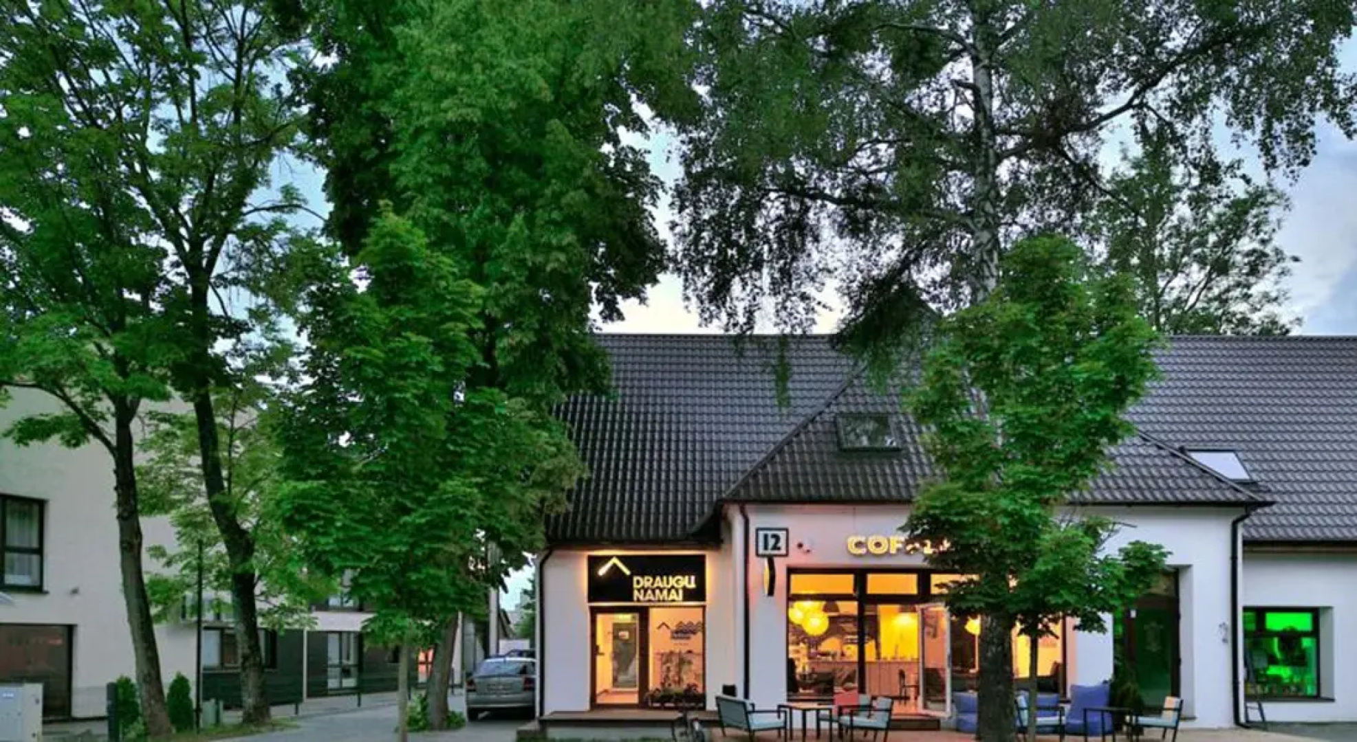 Draugų namai