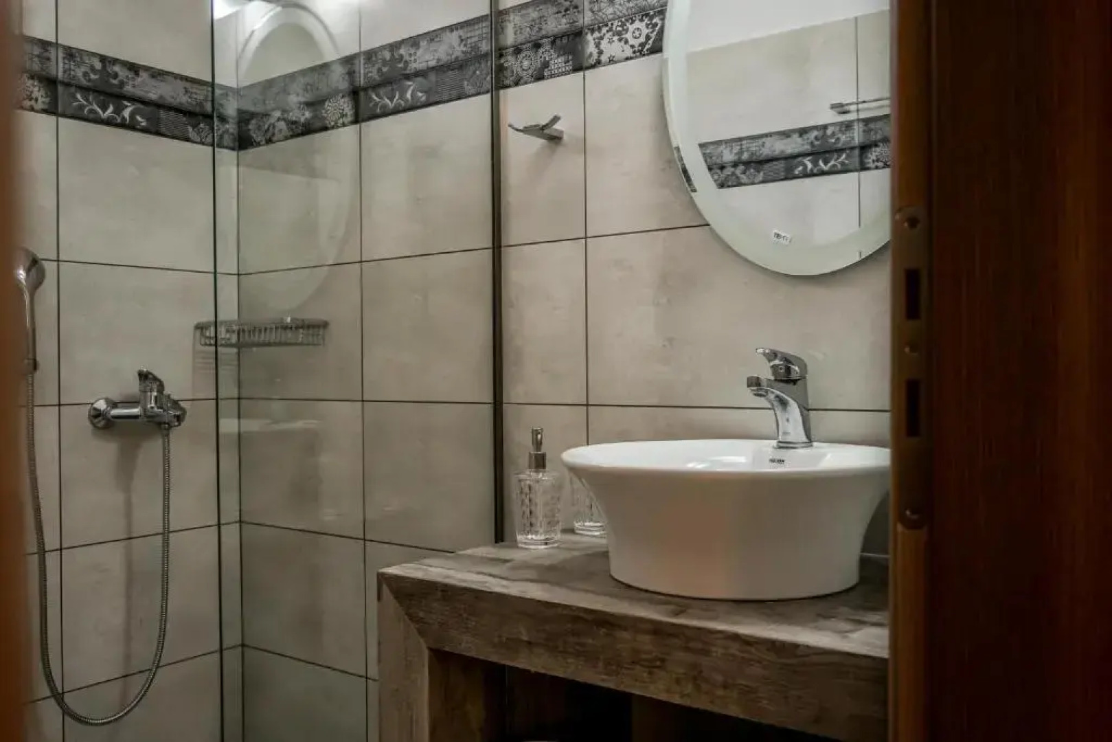 Avra Studios & Apartments