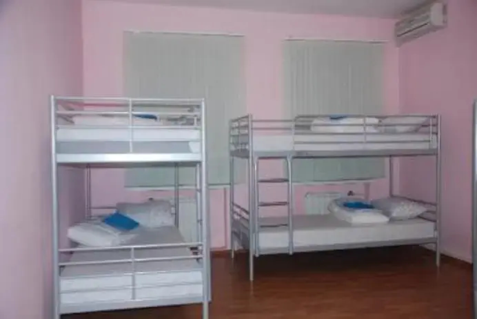 7 Sky Hostel