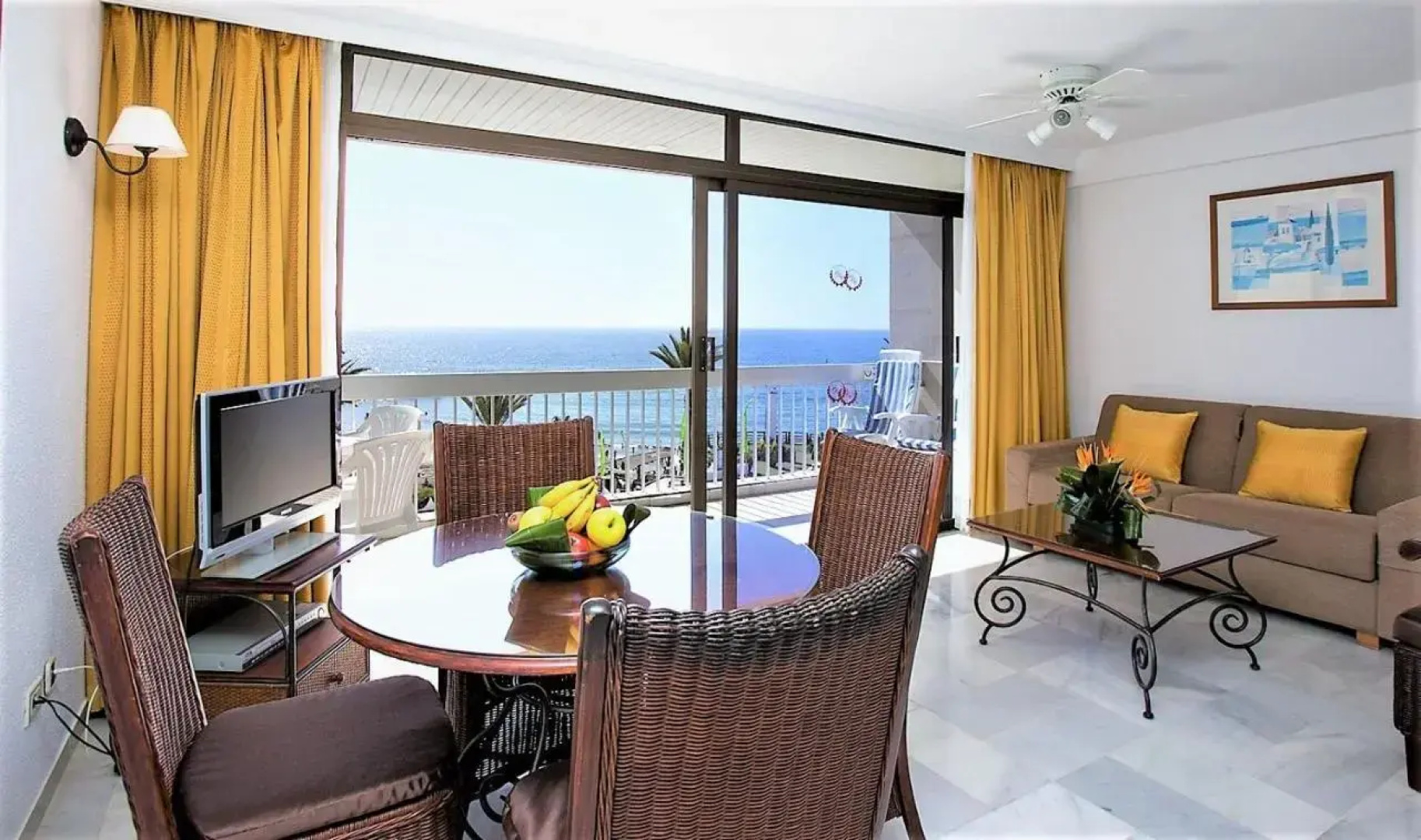 Ona Palm Beach
