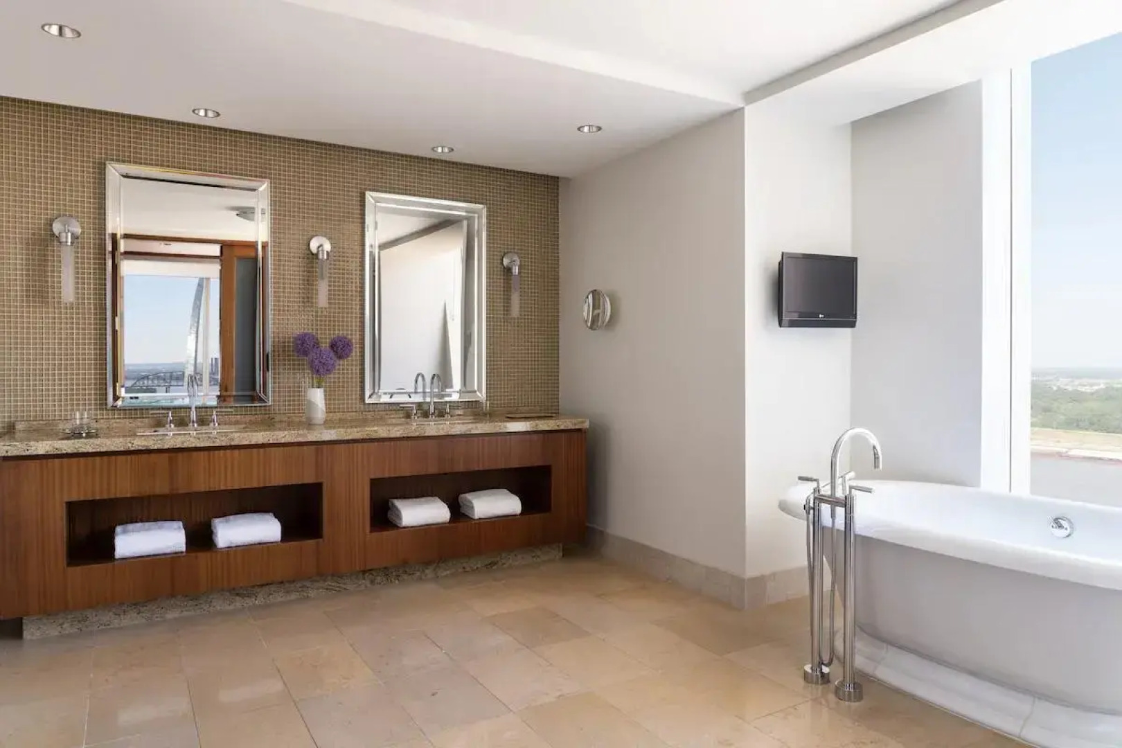 Four Seasons Hotel St Louis