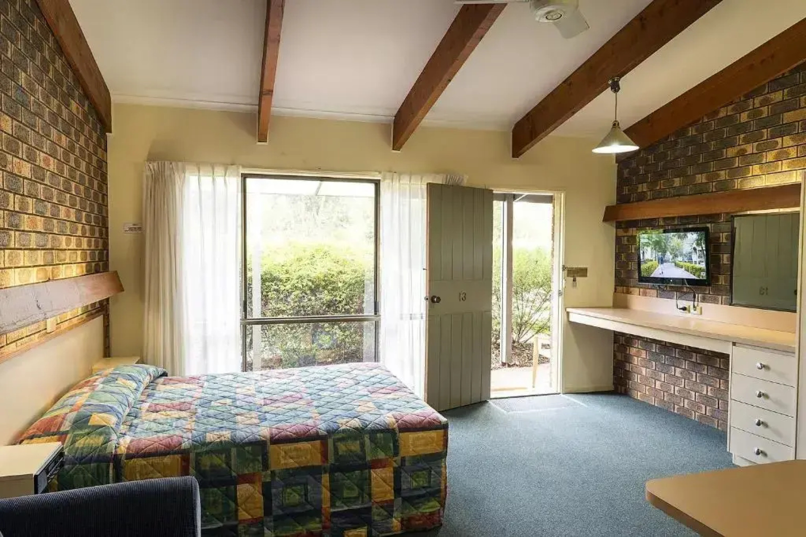 Pinnacle Holiday Lodge