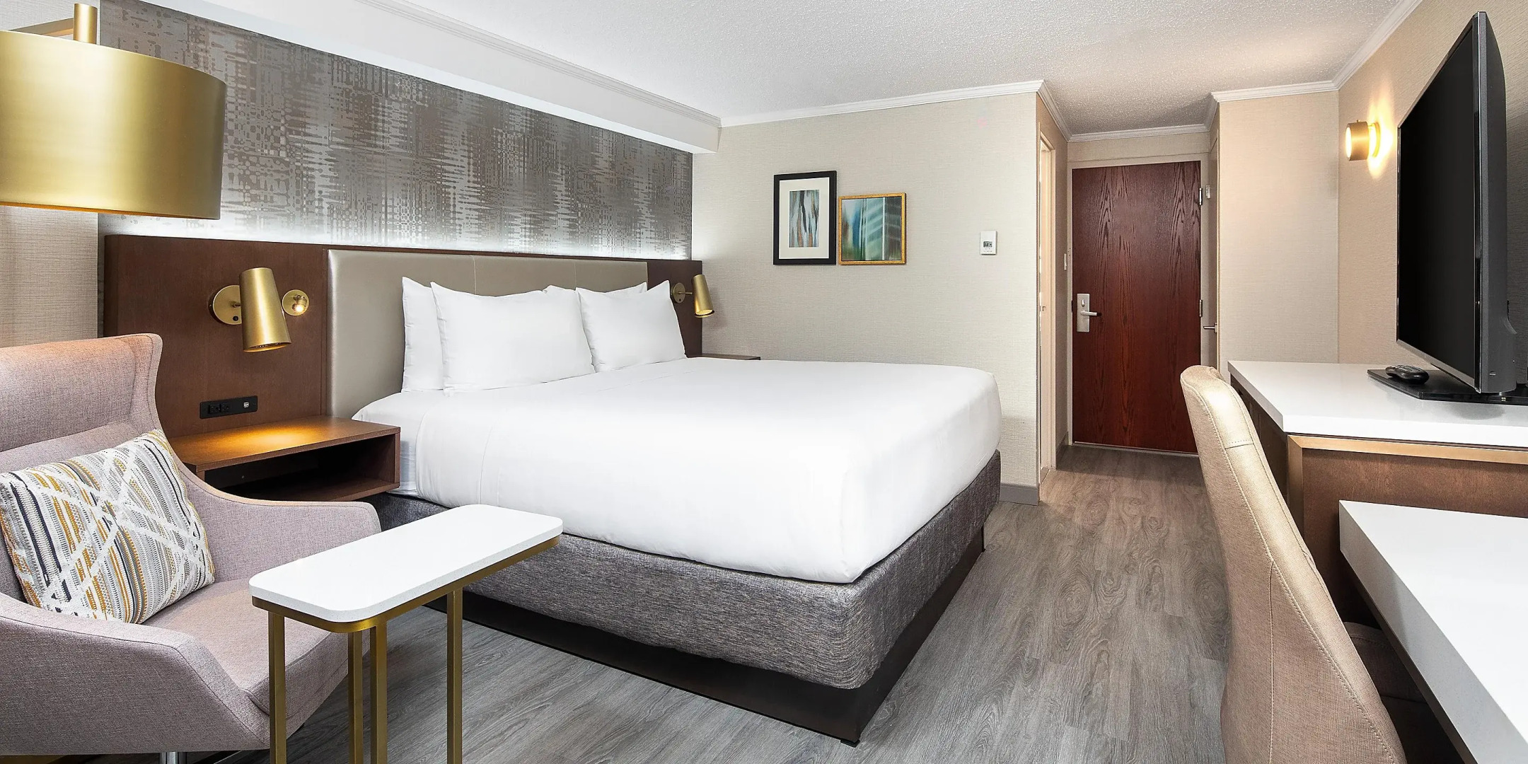 Crowne Plaza Toronto Airport by IHG