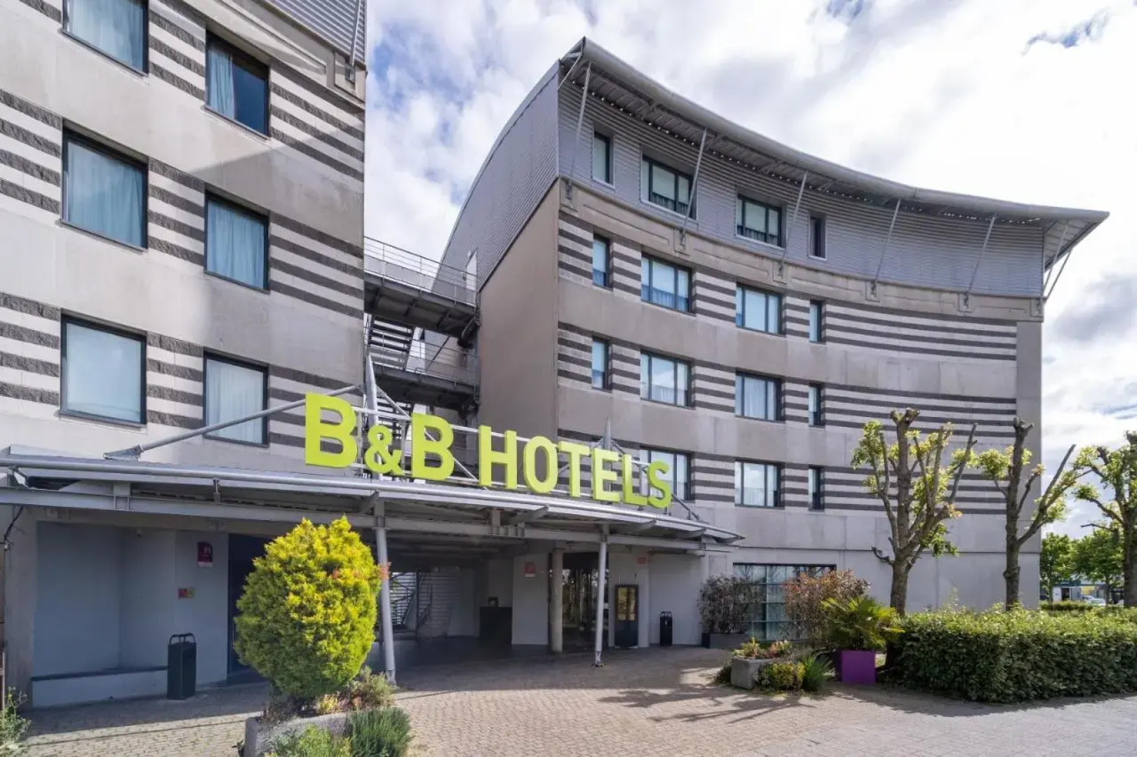 B&B HOTEL Calais Terminal Cité de l'Europe 4 étoiles