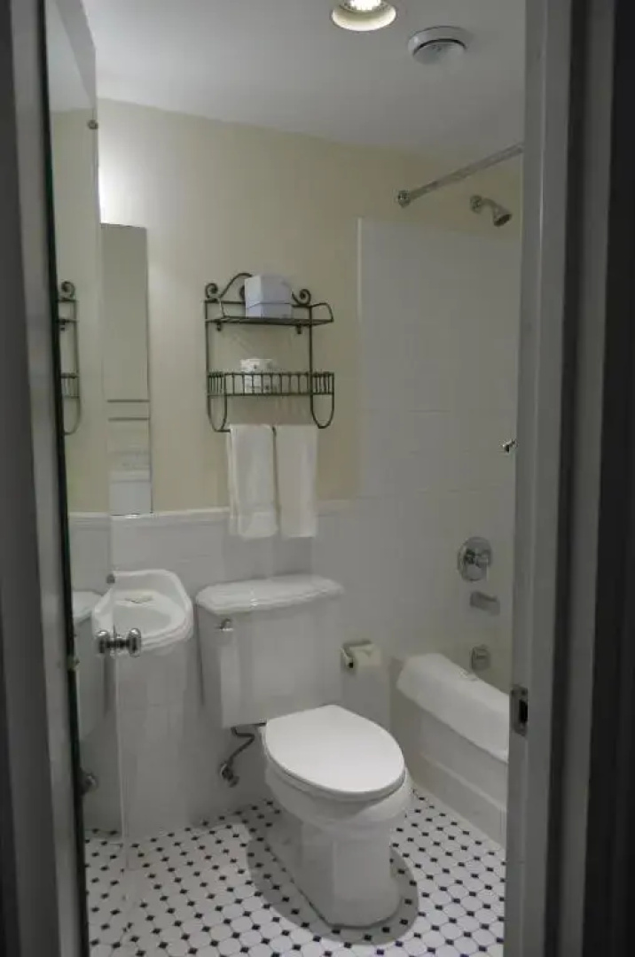 Southampton Inn